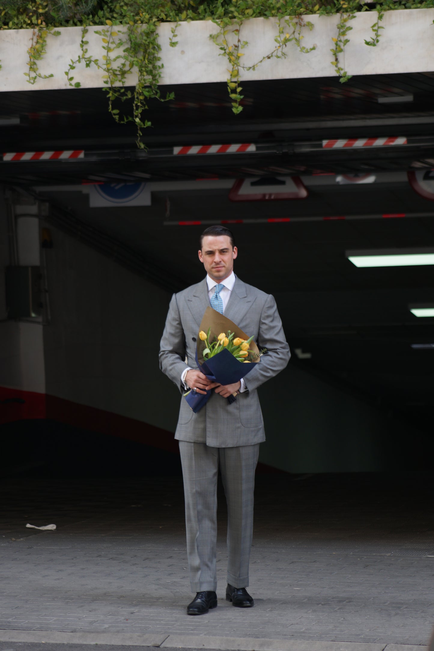 TRAJE PRÍNCIPE DE GALES REDA