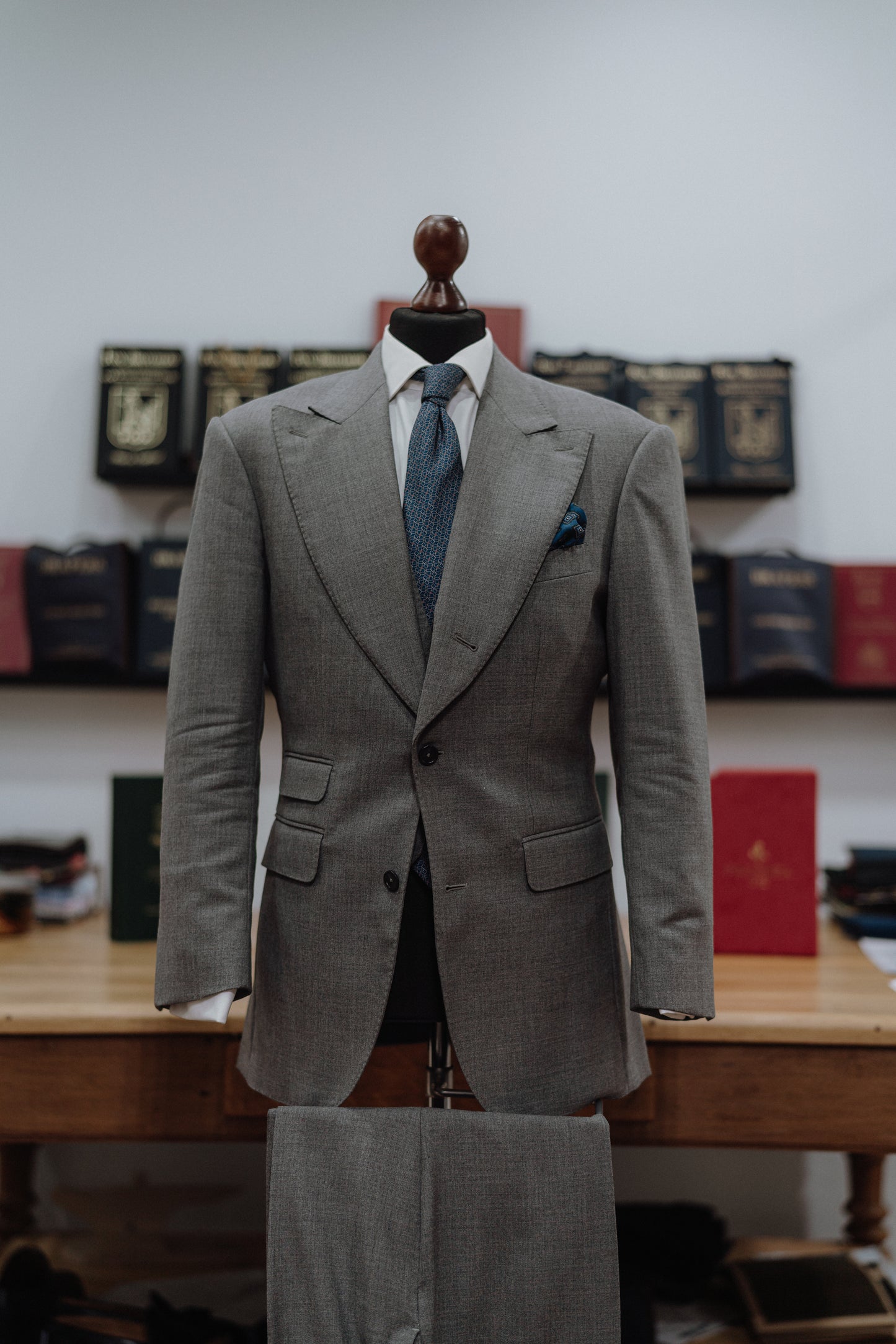 TRAJE 3 PIEZAS GRIS CLARO