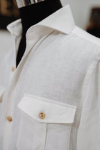 Camisa Blanca con Bolsillos en Pecho en Lino
