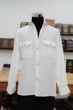 Camisa Blanca con Bolsillos en Pecho en Lino