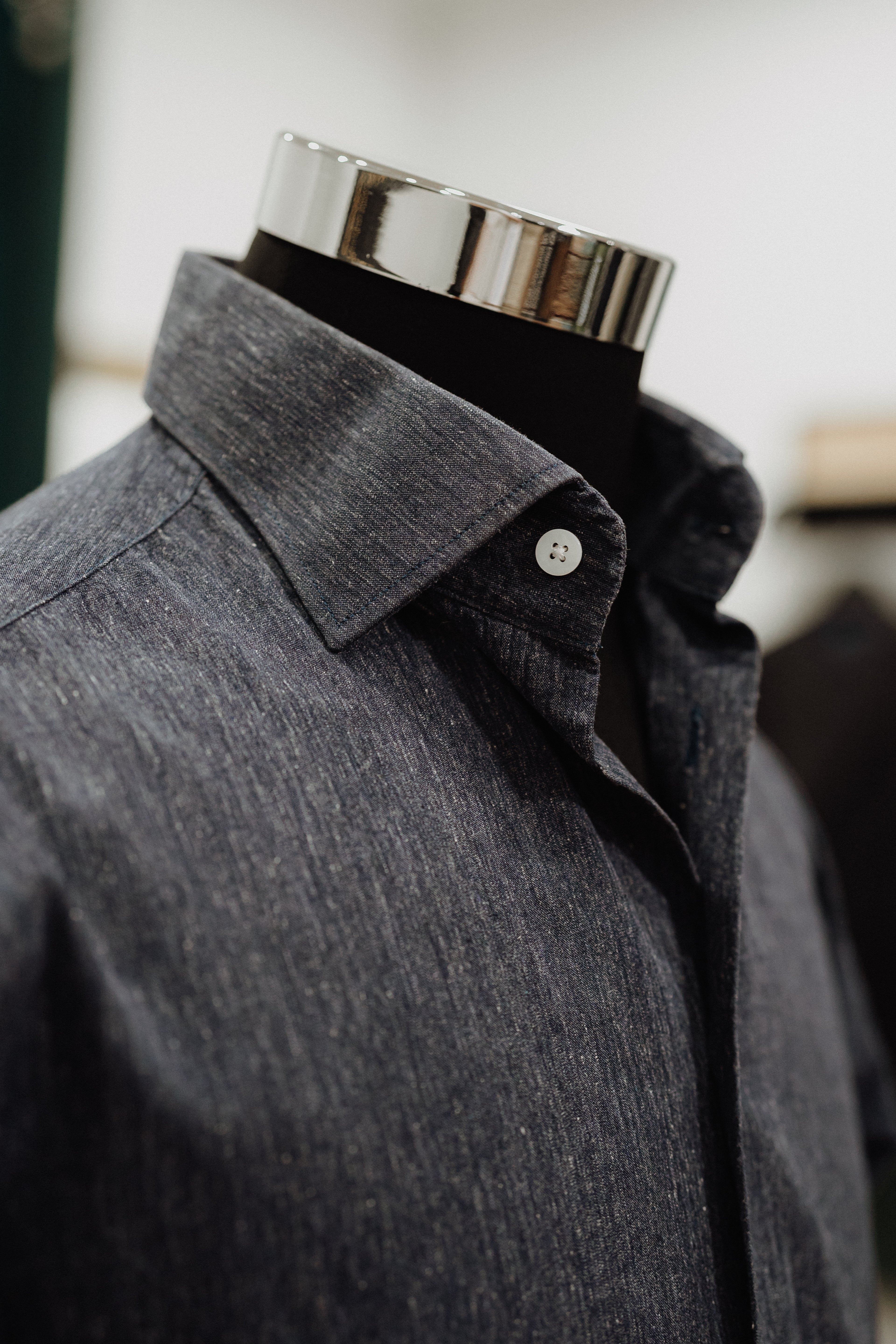 Camisa Azul Marino Jaspeada en Lino y Algodón