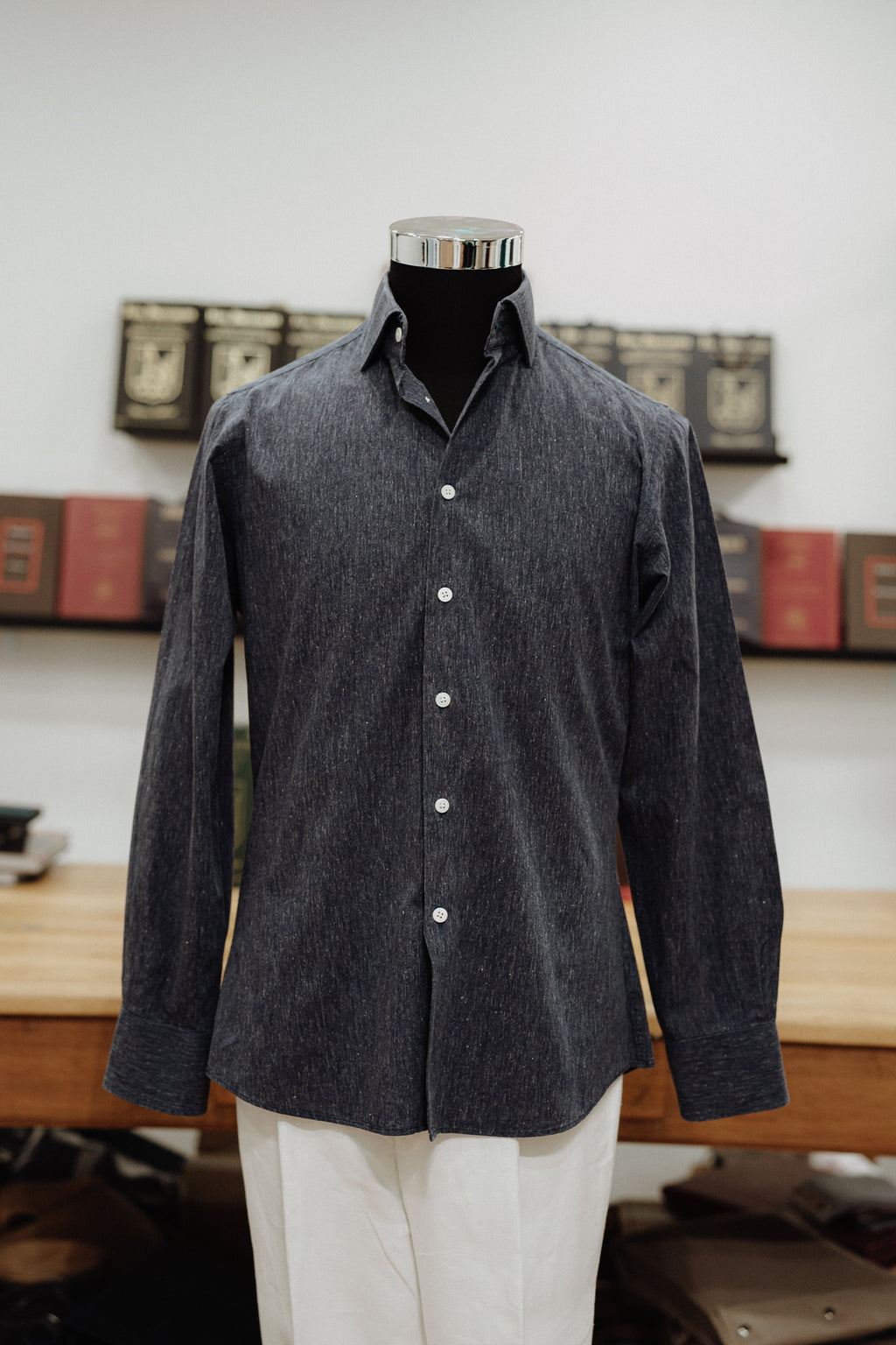 Camisa Azul Marino Jaspeada en Lino y Algodón