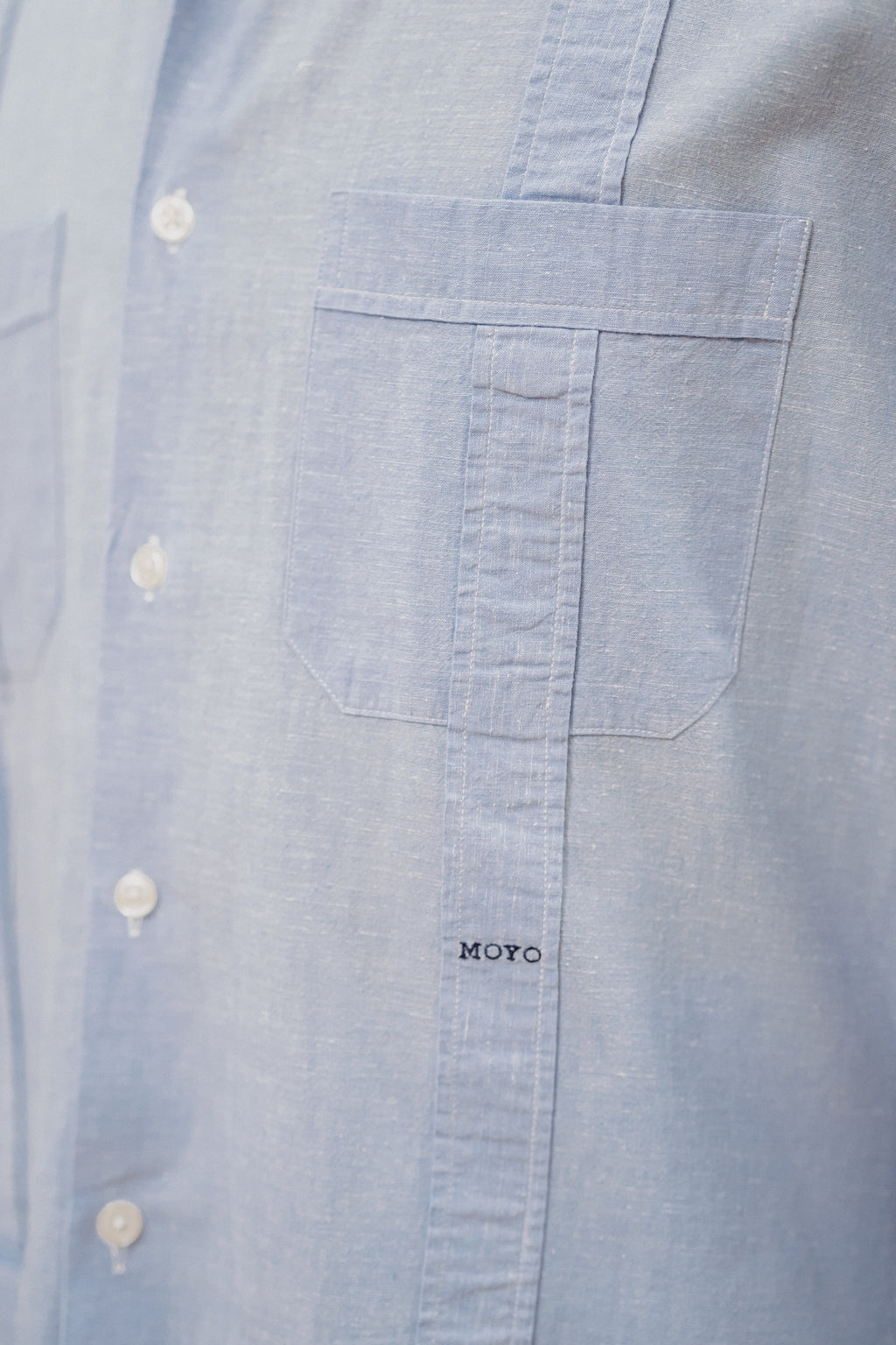 Guayabera Cubana Celeste en Lino y Algodón