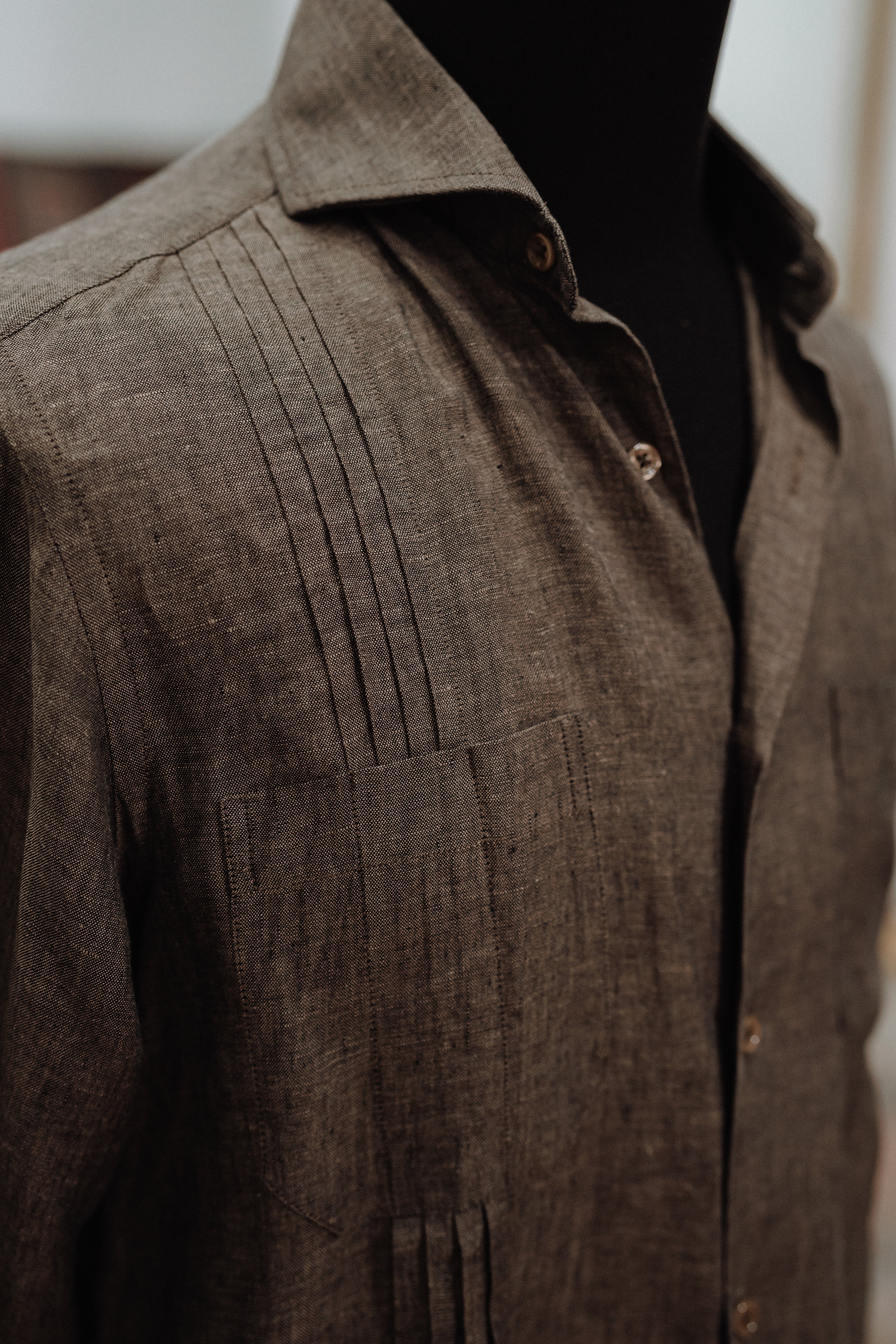 Guayabera Chocolate en Lino