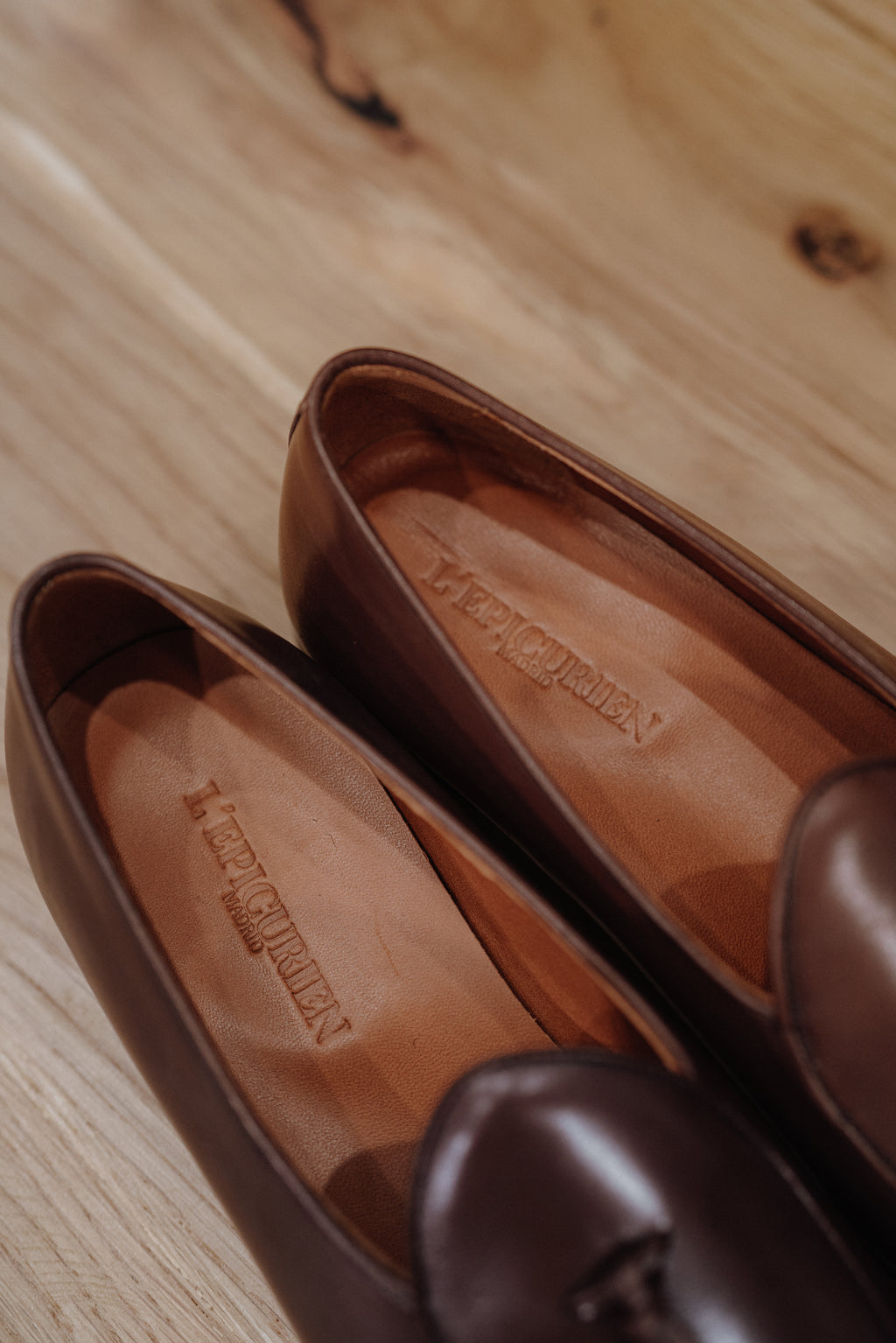 MOCASINES MARRONES BORLAS