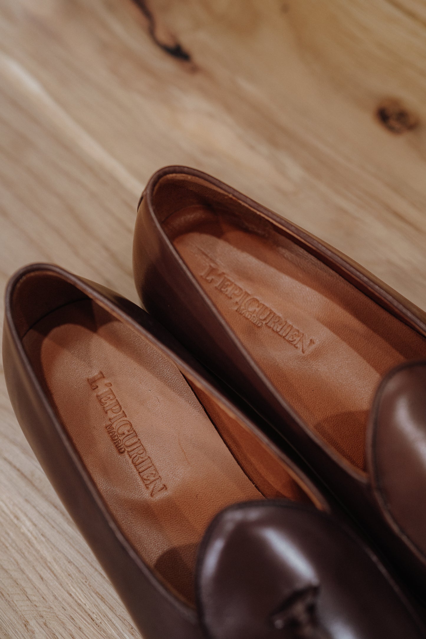 MOCASINES MARRONES BORLAS