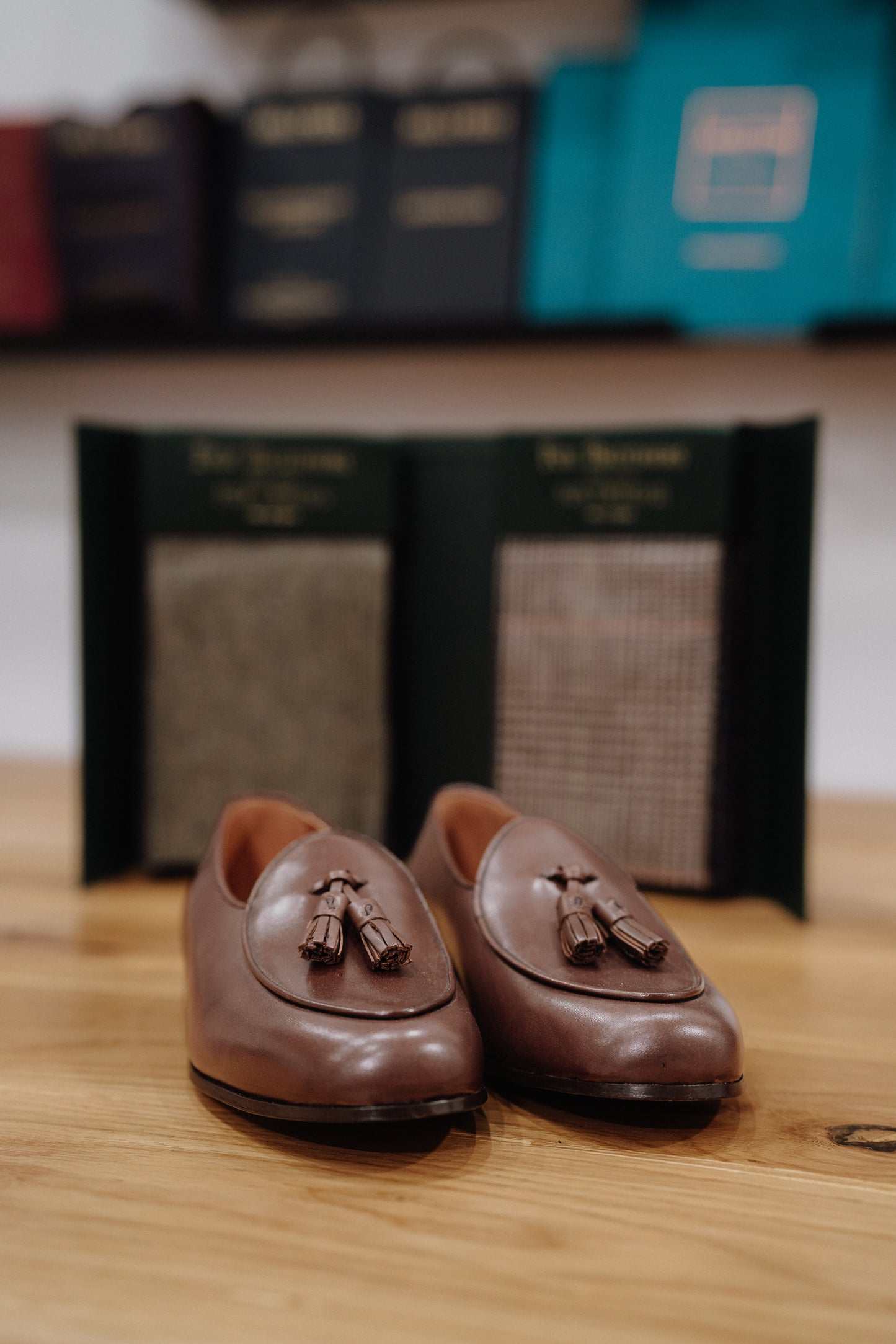 MOCASINES MARRONES BORLAS