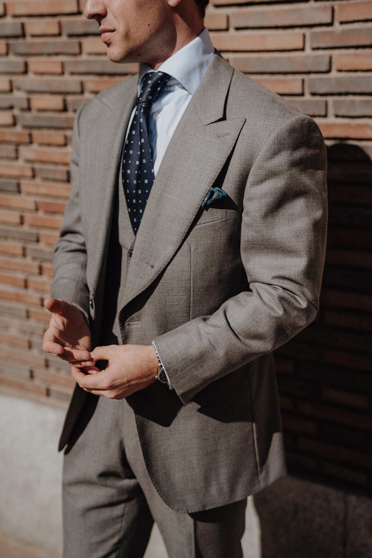 TRAJE 3 PIEZAS GRIS CLARO