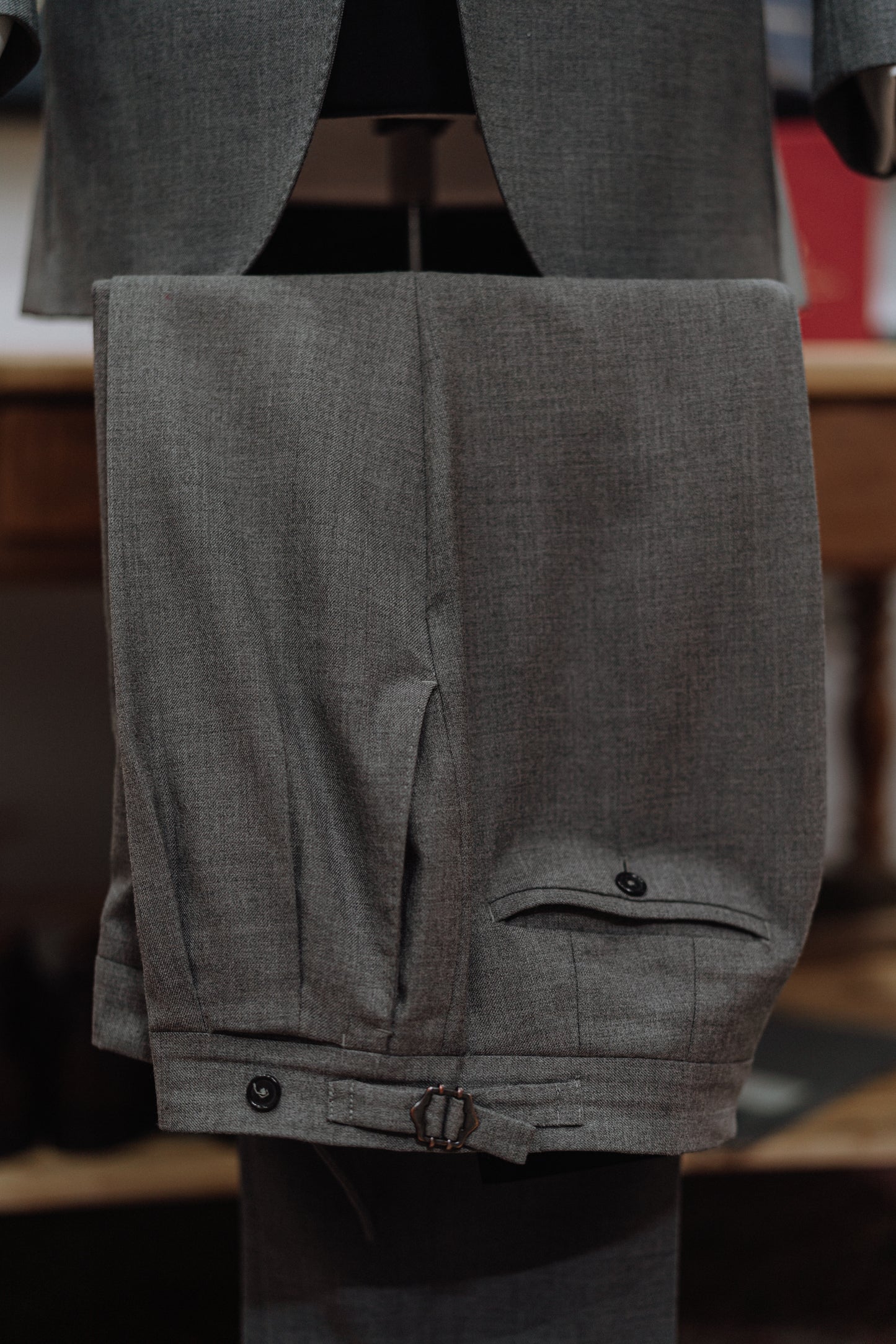 TRAJE 3 PIEZAS GRIS CLARO